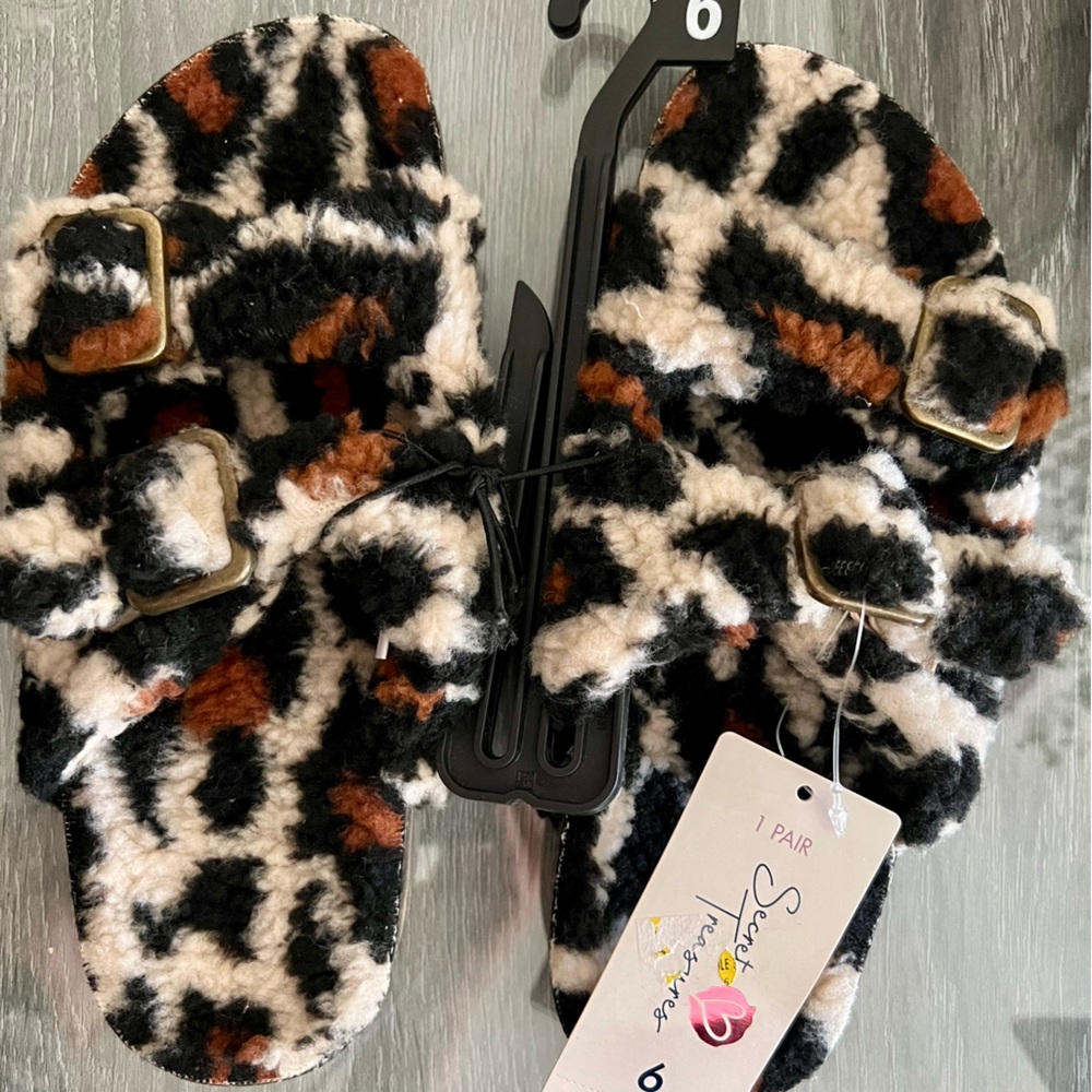 SANDALS FLEXIBLE OUTSOLE